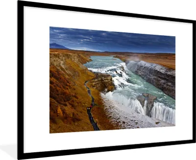 Produktbild von MuchoWow® Gerahmtes Poster Dunkler Himmel am Gullfoss-Wasserfall in Island 90x60 cm - Poster mit Schwarzem Bilderrahmen Wandposter Rahmen Foto Bilder - Wanddekoration - Fotos