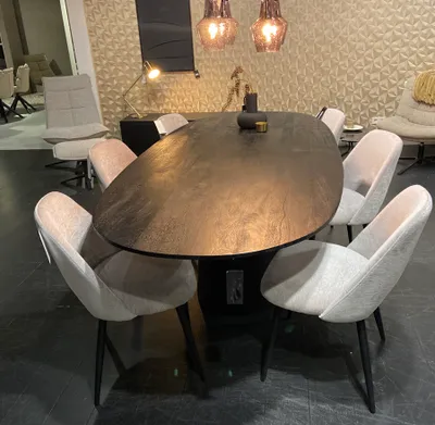 Produktbild von LEVEN Lifestyle Esstisch oval Mango massiv Holz Esszimmertisch schwarz 250 cm