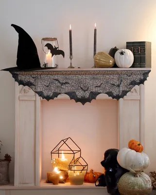 Produktbild von Fledermaus Dekoschalschal als edle Halloween & Gothic Dekoration