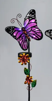 Produktbild von Gartenstecker Schmetterling lila mit Solarlicht H. 95cm Formano Garten S25