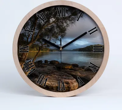 Produktbild von Holzuhr 25fi cm wanduhr - schwarze Spitzen - Baum durch den Fluss