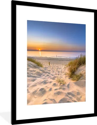 Produktbild von MuchoWow® Gerahmtes Poster Düne - Sonnenuntergang - Horizont - Strand - Gras 60x80 cm - Poster mit Schwarzem Bilderrahmen Wandposter Rahmen Foto Bilder - Wohnzimmer - Dekorationen - Prämie