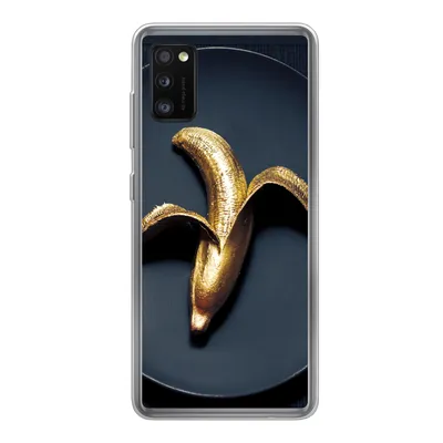 Produktbild von MuchoWow® Handyhülle Schutzhülle Hülle für Samsung Galaxy A41 Goldene Banane auf dunklem Hintergrund Silikon Softcase Handy Hülle - Mobiltelefon