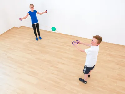 Produktbild von Betzold Sport Schwungeispiel, Reaktionsspiel, Outdoor, Indoor