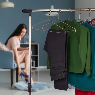 Produktbild von Relaxdays Kleiderbügel, 12er Set, für Hemden, Jacken & Hosen, platzsparend, Metall, 42 cm breit, schöne Bügel, kupfer