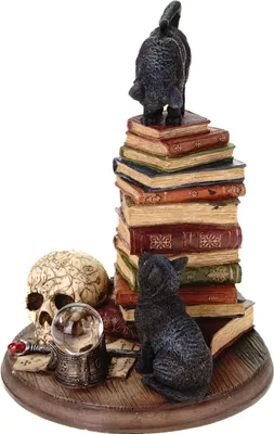 Produktbild von Dekofigur Katzen Spielen auf Büchern mit Wiccakugel Figur bunt 19 cm Totenschädel cat