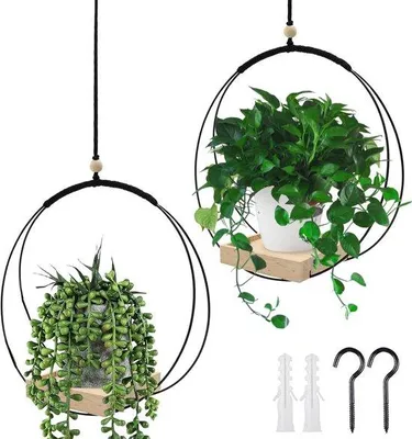 Image de Suspension en macramé noir avec poignée en bois, 93 cm - Ensemble de plantes d'intérieur