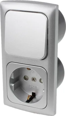 Zdjęcie produktu dla C-Line Presto Inprojal CBE gniazdo przełącznik Schuko + ramka maskująca + gniazdo iso 220 / 230 V srebrny