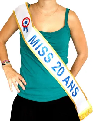 Zdjęcie produktu dla Szarfka Miss 20. urodziny dla dorosłych, biało-złota – rozmiar uniwersalny