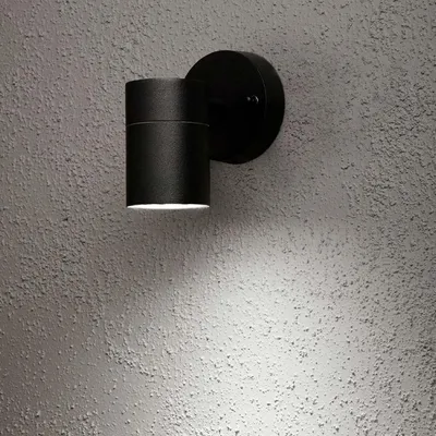 Immagine prodotto di Applique Konstsmide Modena in alluminio laccato nero con vetro trasparente