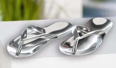 Produktbild von GILDE Schale, "Sandale", Flip-Flop-Motiv, Aluminium, silberfarben 2 Stück wie abgebildet B. 23,5 cm 32746