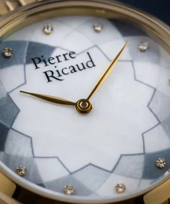 Produktbild von Pierre Ricaud Damenuhr P22123.114FQ CYRKONIE gold