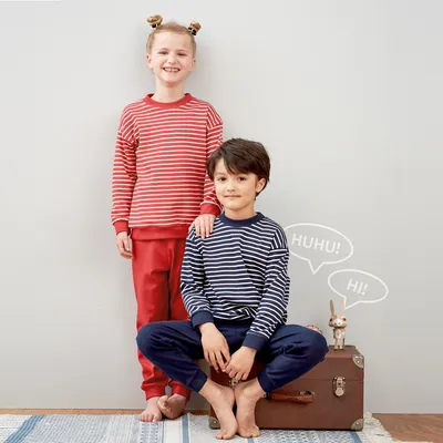 Produktbild von Kinderschlafanzug in White/Navy Striped von Living Crafts