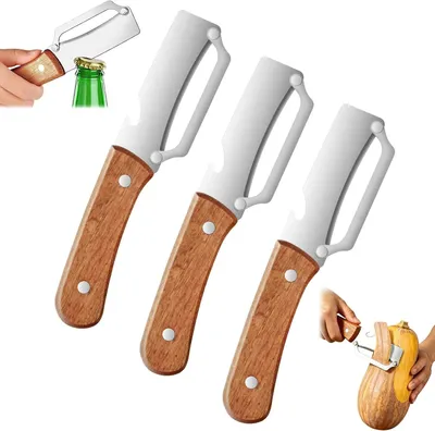 Imagen del producto de Juego de tres peladores multifuncionales, de acero inoxidable, con mango de madera ergonómico. Incluye un pelador de frutas 2 en 1 y