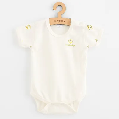 Imagen del producto de Body para bebé de manga corta, confeccionado en algodón orgánico, marca New Baby, color Olivy, talla 74 (6-9 meses)