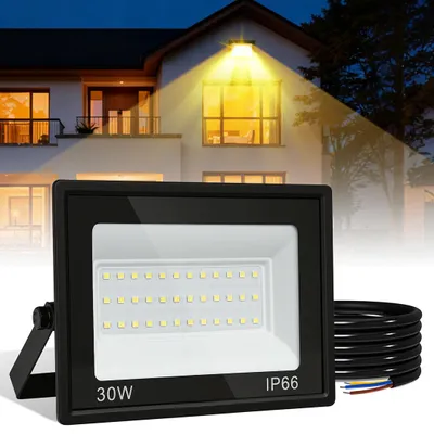 Image de Projecteur LED extérieur Vigevee, 30W, indice de protection IP66, angle d'éclairage 120°, lumière blanc chaud 3000K, câble de 1 mètre sans prise, lot de 10