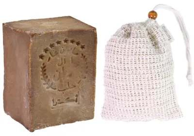 Produktbild von TUMELO Original Aleppo Seife 200g 95% Olivenöl 5% Lorbeeröl + Sisal Seifensäckchen, handgemachte Olivenölseife Naturseife