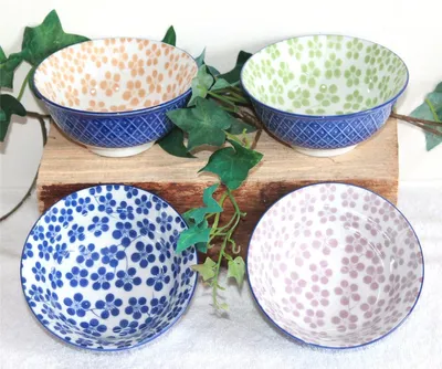 Produktbild von 51 Japan Reis- Teeschale 4 er Set Retro Design Blumen Muster
