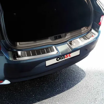 Zdjęcie produktu dla Zderzak ochronny do Renault Megane hatchback 2016-2024 stal nierdzewna