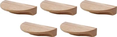 Produktbild von Natural Goods Berlin Möbelgriffe rund HALBMOND, 64mm Lochabstand, Schrankknöpfe passend für 15-22mm Türstärken, Griffe für Küchenschränke, Kommoden, Sideboard etc., Esche, 5 Stück