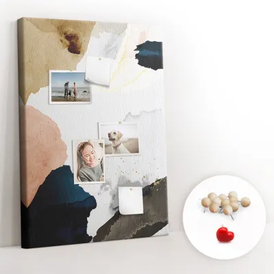 Obrázek produktu pro Korková nástěnka s kolíčky - Tabule s kolíky pro fotografie a poznámky - 70x100 cm - Připínáčky dřevěné 100 kusů - Akvarelová abstrakce