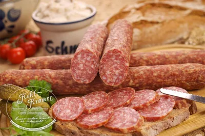 Produktbild von Ahle Wurst nordhessische Spezialität perfekte Geschenkidee – Stracke edel Salami geräuchert am Stück - luftgetrocknete Mettwurst 400g – ausgezeichnet zur besten Wurst 2016 – Die Wurstmacher 400gr