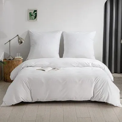 Produktbild von Famanu Mikrofaser Bettwäsche Set mit Reißverschluss und Kissenbezügen 80 x 80 cm (weiß, 240 x 220 cm + 2 Stück)