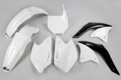 Obrázek produktu pro Sada kapotáže UFO PLAST pro modely Kawasaki A bílá