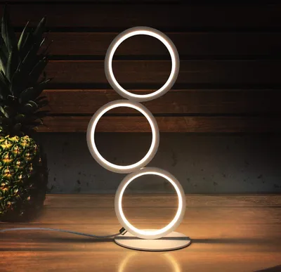 Produktbild von ZMH LED Tischlampe Dimmbar Modern Nachttischlampe Weiß Schreibtischlampe in Ringform aus Aluminium, 12W Deko Nachtlampe mit 2.9M Kabel und EU-Stecker für Schlafzimmer Wohnzimmer Arbeitszimmer Büro
