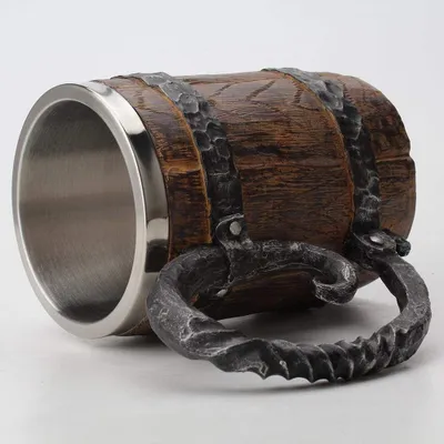 Produktbild von 550 ml Holznachbildung Fass Edelstahl Bierkrug Doppelwandiger Krug Trinkbehälter mit Griff Pirat Wikinger Tasse Fantasy Mittelalter Taverne Holz Krug für Bar Restaurant Heimdekoration