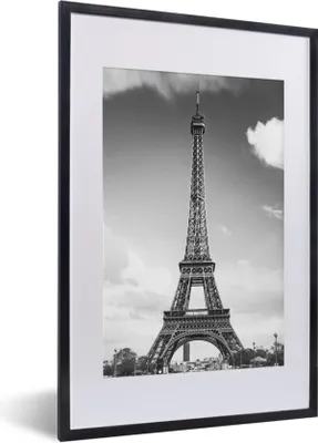 Produktbild von MuchoWow® Gerahmtes Poster Der Eiffelturm zwischen den Wolken 40x60 cm - Poster mit Schwarzem Bilderrahmen Wandposter Rahmen Foto Bilder - Poster in Rahmen
