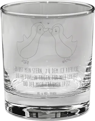 Produktbild von Mr. & Mrs. Panda Glas Pinguin Liebe - Transparent - Geschenk, Hochzeitstag, Vertraut, Cocktailglas, Hochzeit, Longdrinkglas, Liebesspruch, Tumbler, gravur, Hocheitstag
