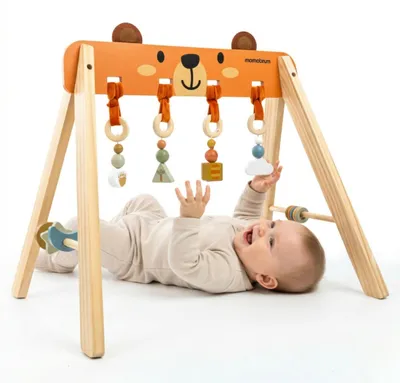 Image de Arche de jeu en bois Mamabrum Baby Gym avec pendentifs - Trapèze de jeu Montessori pour bébés dès la naissance