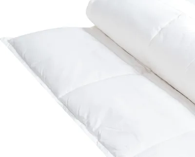 Produktbild von BELIANI Bettdecke Weiß Japara Baumwolle Entendaunen 220 x 240 cm Extra Warm geräuscharm luftdurchlässig leicht Winter Schlafzimmer