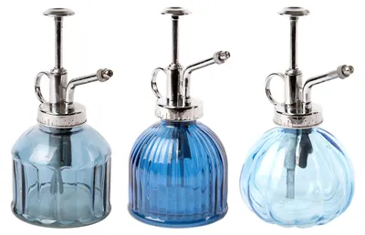 Produktbild von Pflanzensprüher Blau aus Glas -sortiert in 3 Varianten- mit Kunststoff Sprüher