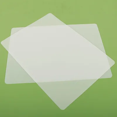 Image de Tapis en silicone transparent en deux parties : tapis de cuisine antidérapant en silicone, 33 x 45,5 cm, translucide - résistant à la chaleur, tapis de cuisson en silicone antiadhésif pour plans de travail