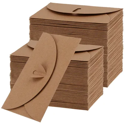 Produktbild von 300 Mini-Umschläge aus Kraftpapier mit Herzverschluss – ideal für Geschenke und Einladungen