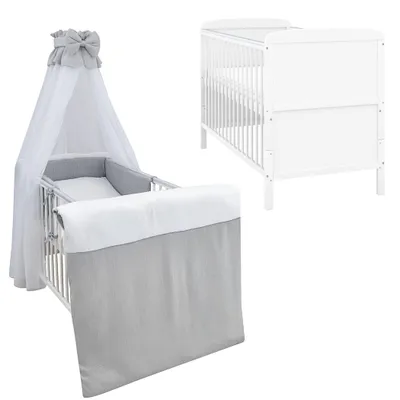 Produktbild von Baby-Delux Babybett Kinderbett Natalie Umbaubar 140x70 Weiß Beißschienen Bettset Komplett mit Motiv Musselin Waffelpique Grau