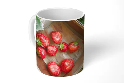 Obrázek produktu pro MuchoWow® Šálek na kávu Šálek na kávu Hrnek na kávu 350 ml Jahoda - rostlina - košŠálek na čaj - Foto hrnek