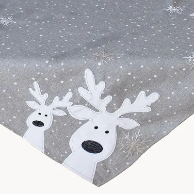 Produktbild von Tischwäsche Tischläufer Stickerei lustiger Elch Winter Weihnachten Deko 85 x 85 cm - hellgrau