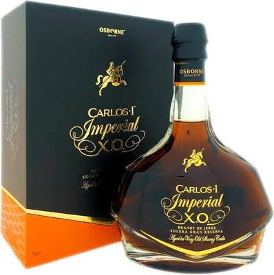Obrázok produktu pre CARLOS I Imperial Brandy, Jerez, Solera Gran Reserva. Vyrábaný z výberu starých brandy, ktoré zreli v dubových sudaš pomocou špeciálnych postupov. Obsah alkoholu: 40 %. Fľaša: 70 cl.