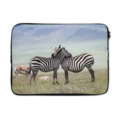 Produktbild von MuchoWow® Laptop Hülle 13 Zoll Zebras - Gras - Schwarz - Weiß Laptoptasche - Laptophülle - Sleeve - Rundumschutz