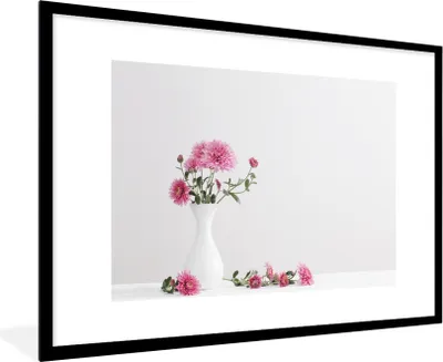 Produktbild von MuchoWow® Gerahmtes Poster Chrysanthemen - Rosa - Stilleben 90x60 cm - Poster mit Schwarzem Bilderrahmen Wandposter Rahmen Foto Bilder - Wanddekoration - Fotos