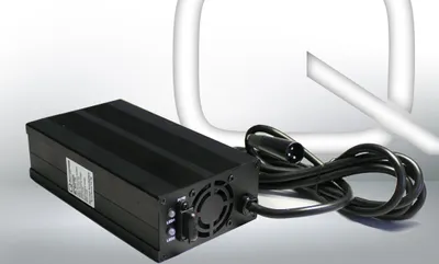 Produktbild von Q-Batteries BL 24-10 Ladegerät XLR-Stecker für Bleiakkus 24V - 10A Ladestrom IU0U Ladekennlinie