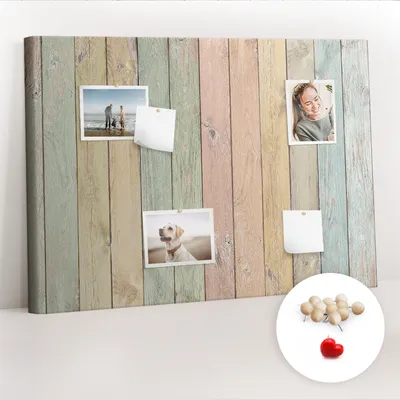 Imagen del producto de Tablero de corcho con chinchetas – Tablero con chinchetas para fotografías y notas – 100x70 cm – 100 chinchetas de madera – Paneles de colores
