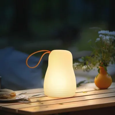 Obrázok produktu pre LED stolná lampa na vonkajšie použitie, s možnosťou stmievania a vodotesná, ideálna do záhrady, na kempovanie a do interiéru