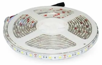 Produktbild von V-TAC VT-5050 12V led streifen strip SMD5050 5M 3.5W/M 30LED/M 100LM/W RGB-Multicolor Wasserdicht IP65 - SKU 212118