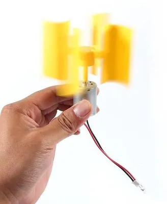 Produktbild von Windenergie-Generator-Kit - Vertikale-Rotor-Windmolen - DIY - 6 cm - Geel - Klein