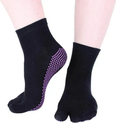 Produktbild von Hoopomania "One Toe" Antirutsch Yogasocken mit Gumminoppen, schwarz, Größe: S