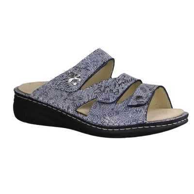 Produktbild von Pantolette 395011 aus Leder in Metallic Blau mit breitem, geflochtenem Riemen